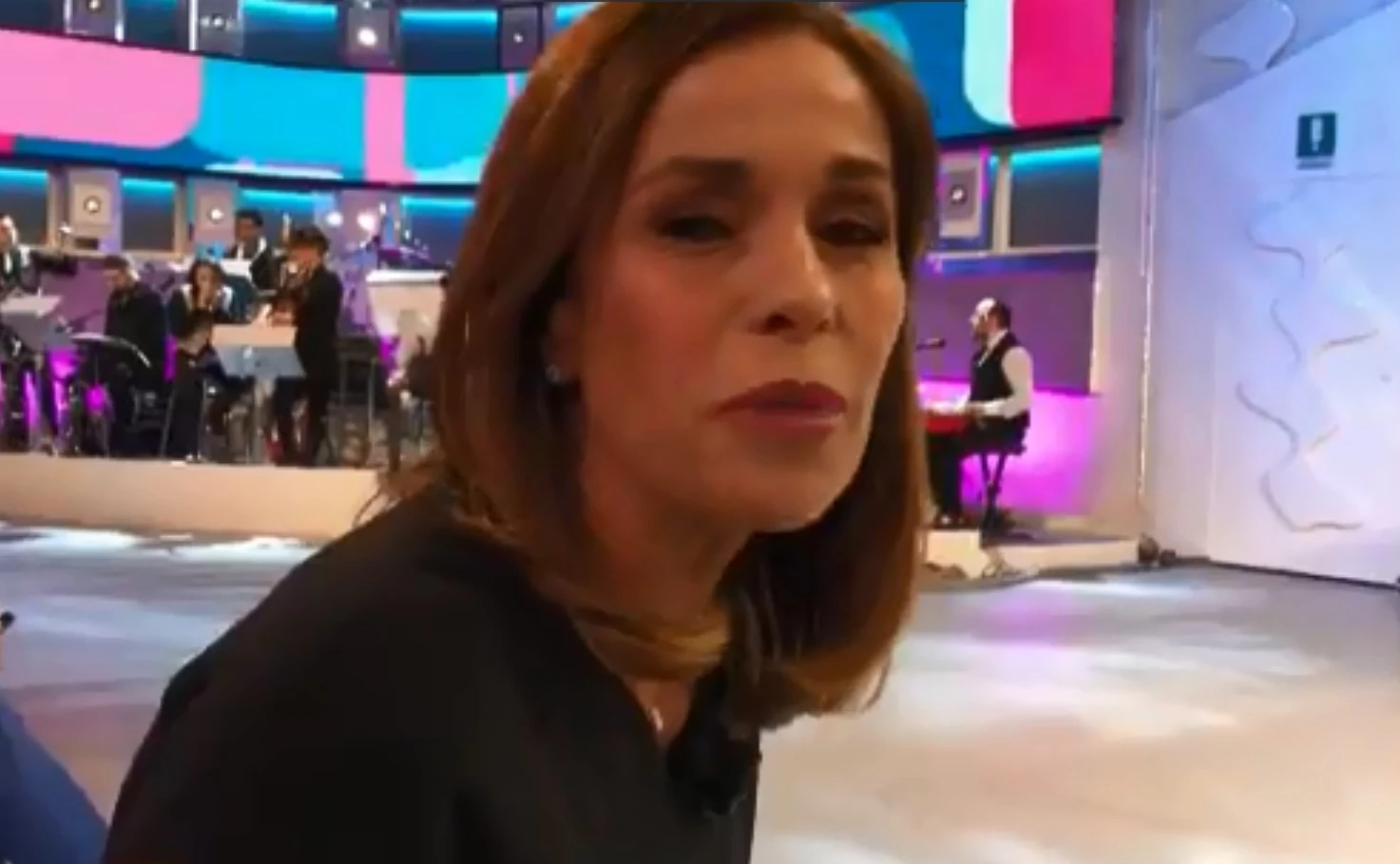 Domenica In, Cristina Parodi annuncia la svolta: "Più sentimento ed emozioni". Finisce malissimo: diluvio di critiche. E Giletti..