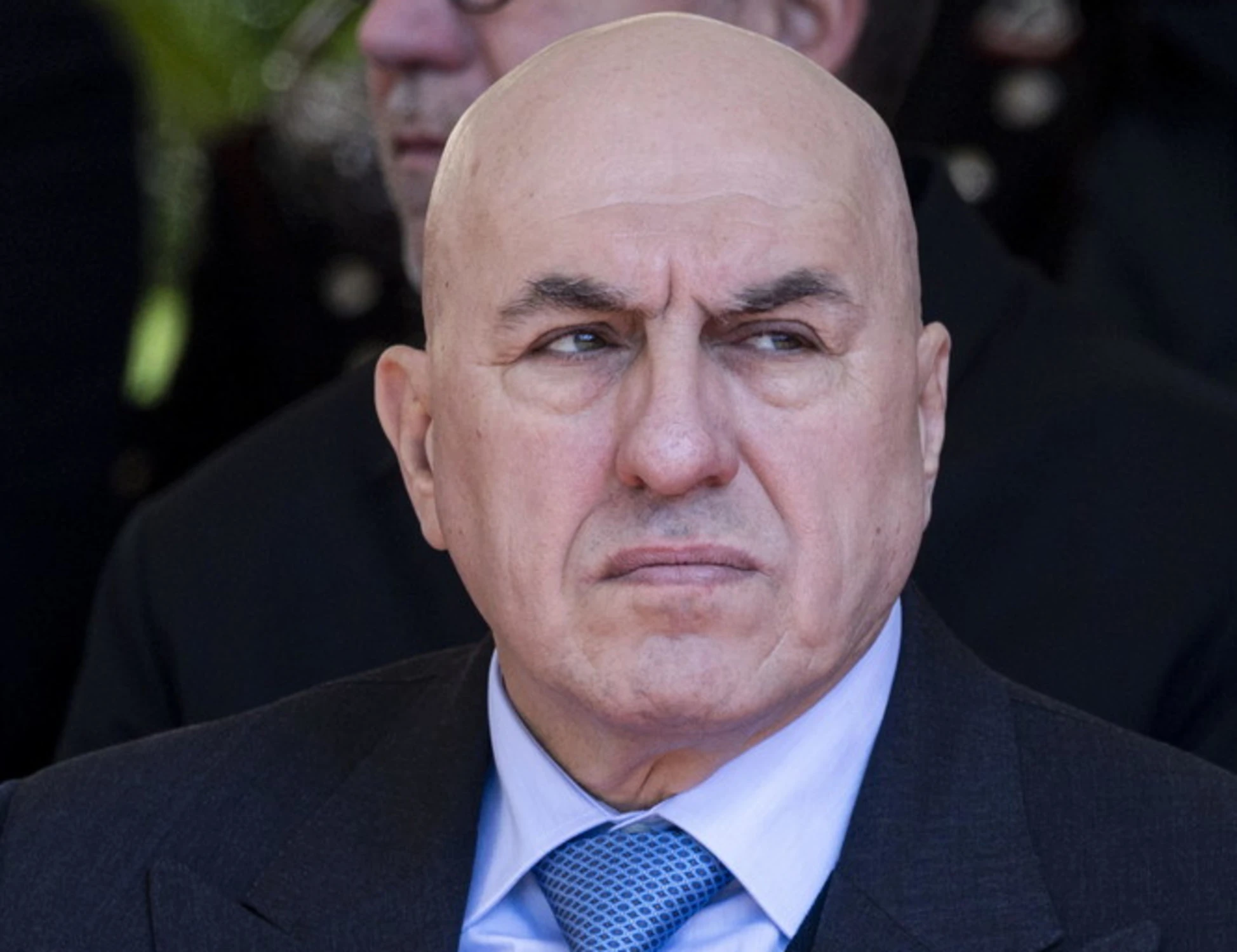 Crosetto choc sull'Iran: "Costretto a sapere cose che non mi fanno dormire"