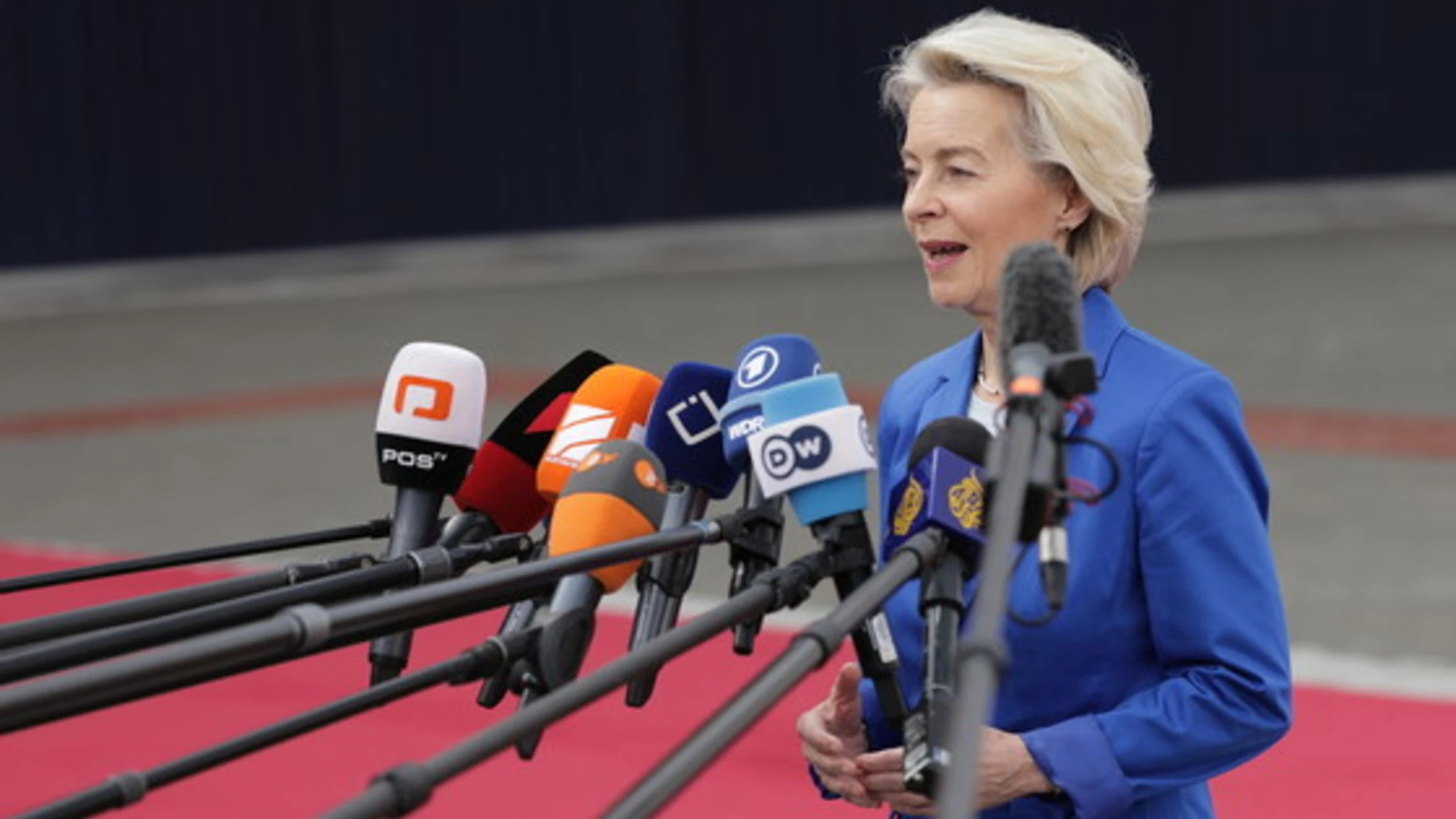 Ue, lo sconcertante caso dell'auto blindata di Ursula Von der Leyen