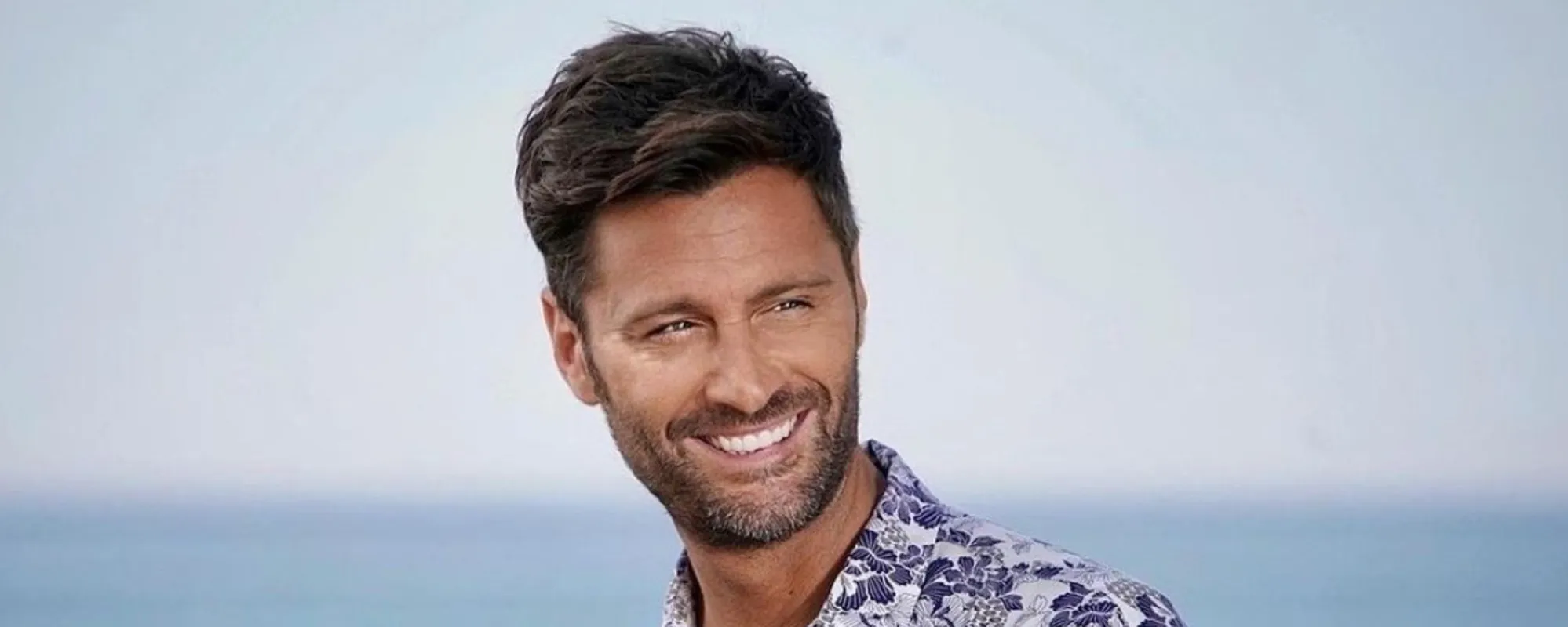 Bisciglia choc: con che capelli si presenta, irriconoscibile <span style="color: rgb(153, 0, 0);">Foto</span>