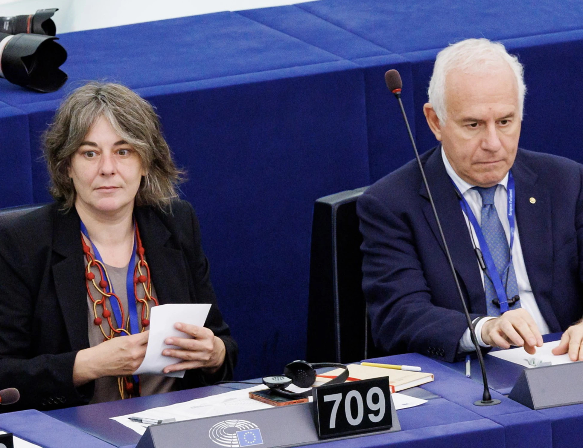 Europarlamento, voto sulle foibe: sfregio di Pd e M5s ai morti italiani. FdI: "Il vero volto della sinistra"