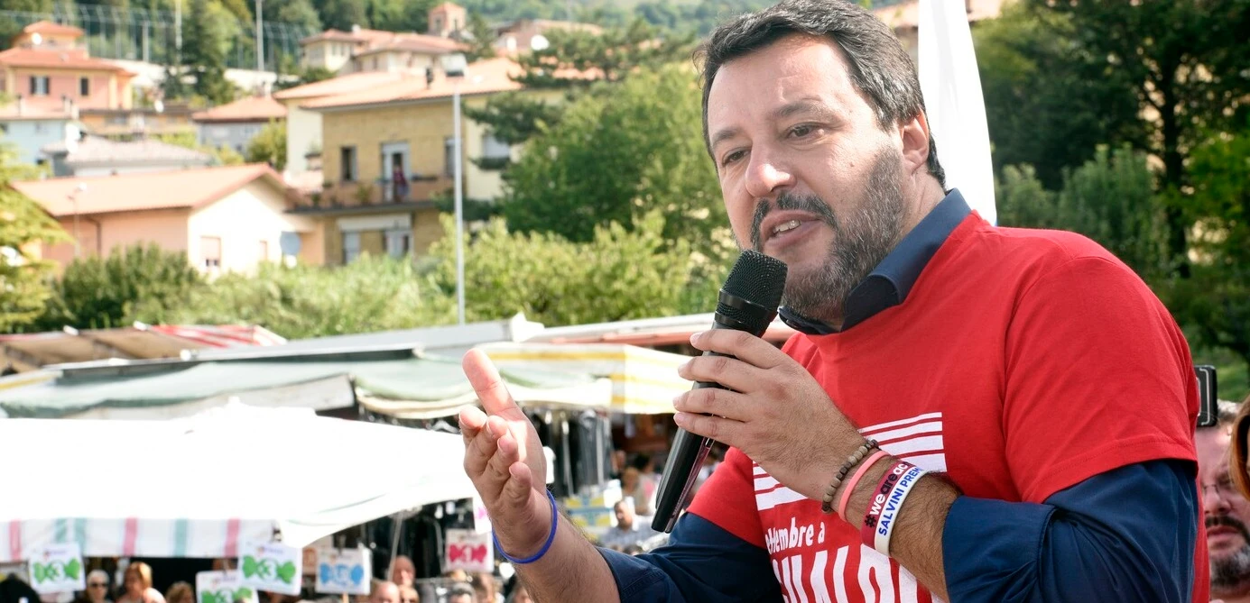 Matteo Salvini, indiscrezione: settimana prossima tre parlamentari M5s entrano nella Lega