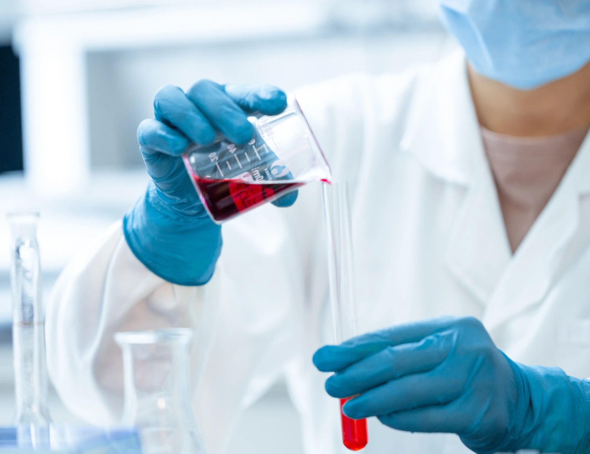 Tumore al pancreas svolta dalla ricerca: il nuovo farmaco che raddoppia la sopravvivenza
