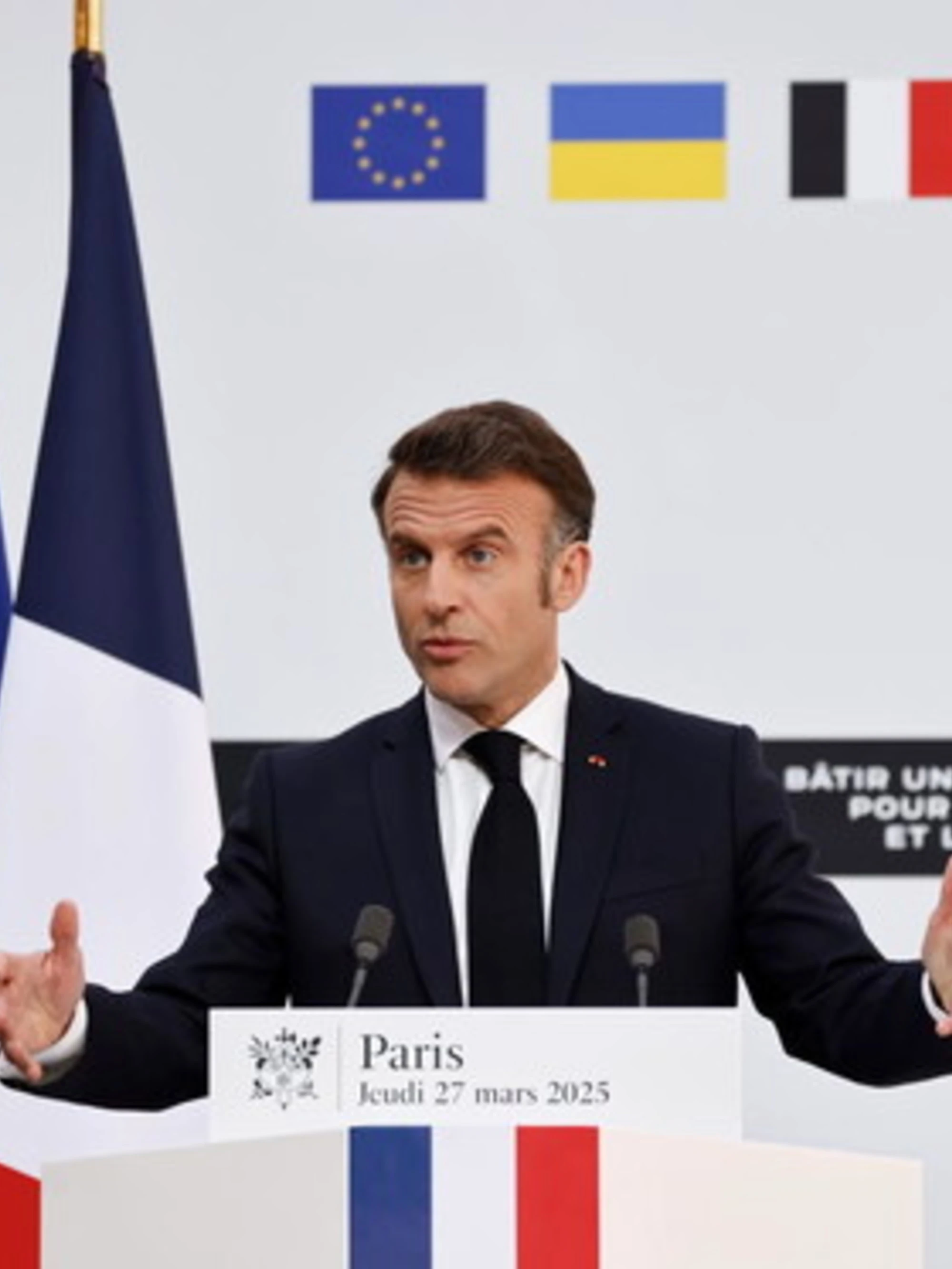 Emmanuel Macron e Ue, la missione impossibile