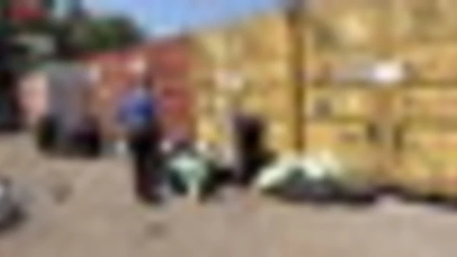 Roma, moto e pezzi di ricambio rubati: sequestrati 21 container