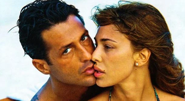 Belen Rodriguez, il disperato appello di Fabrizio Corona: "Cosa provo per te. Dio, se esisti..."