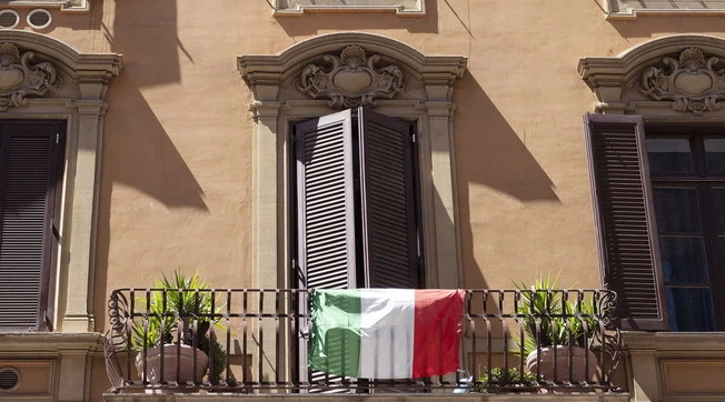 Coronavirus, il retroscena: chiusi bar, ristoranti e palestre. Lockdown di fatto, il piano del governo