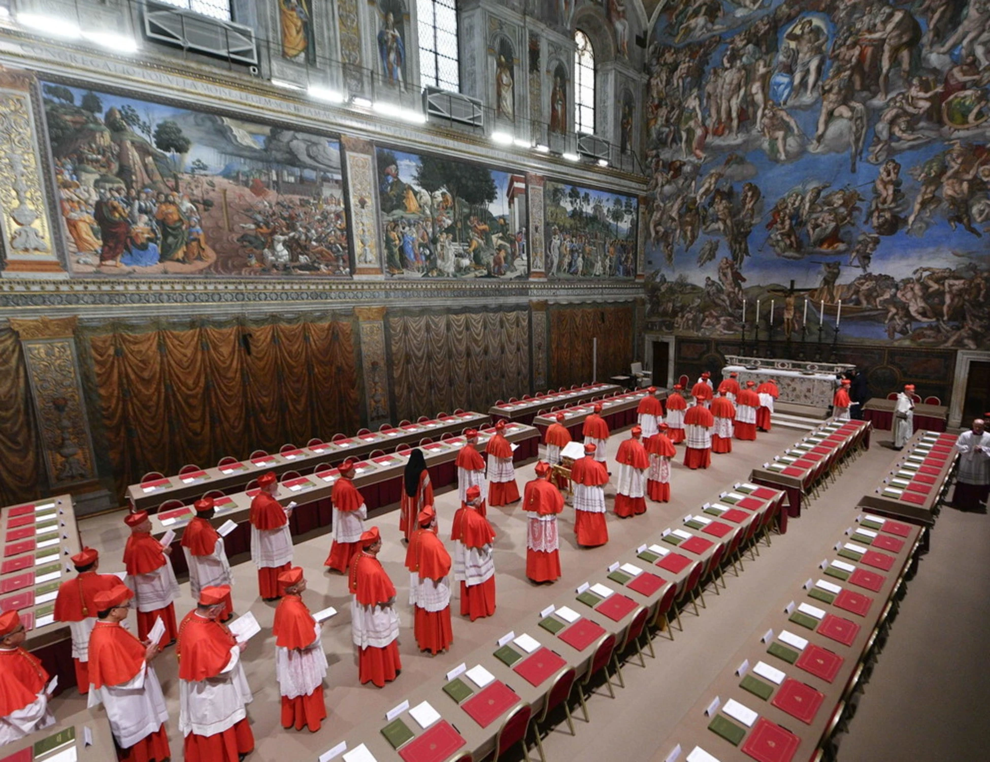Conclave, cambia il toto-Papa: il nome nuovo è italiano