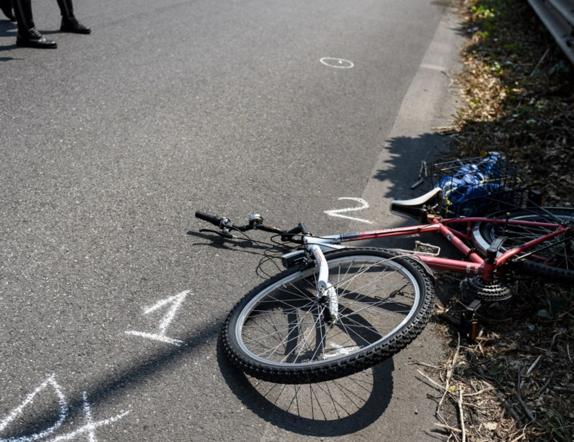 Treviso bene sotto choc: 25enne investe una donna in bici. Poi la scoperta: chi sono