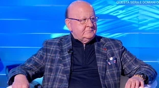 Domenica In, Massimo Boldi "un luminare". In studio dalla Venier, travolto dagli insulti: "L'ha fatto davvero?"