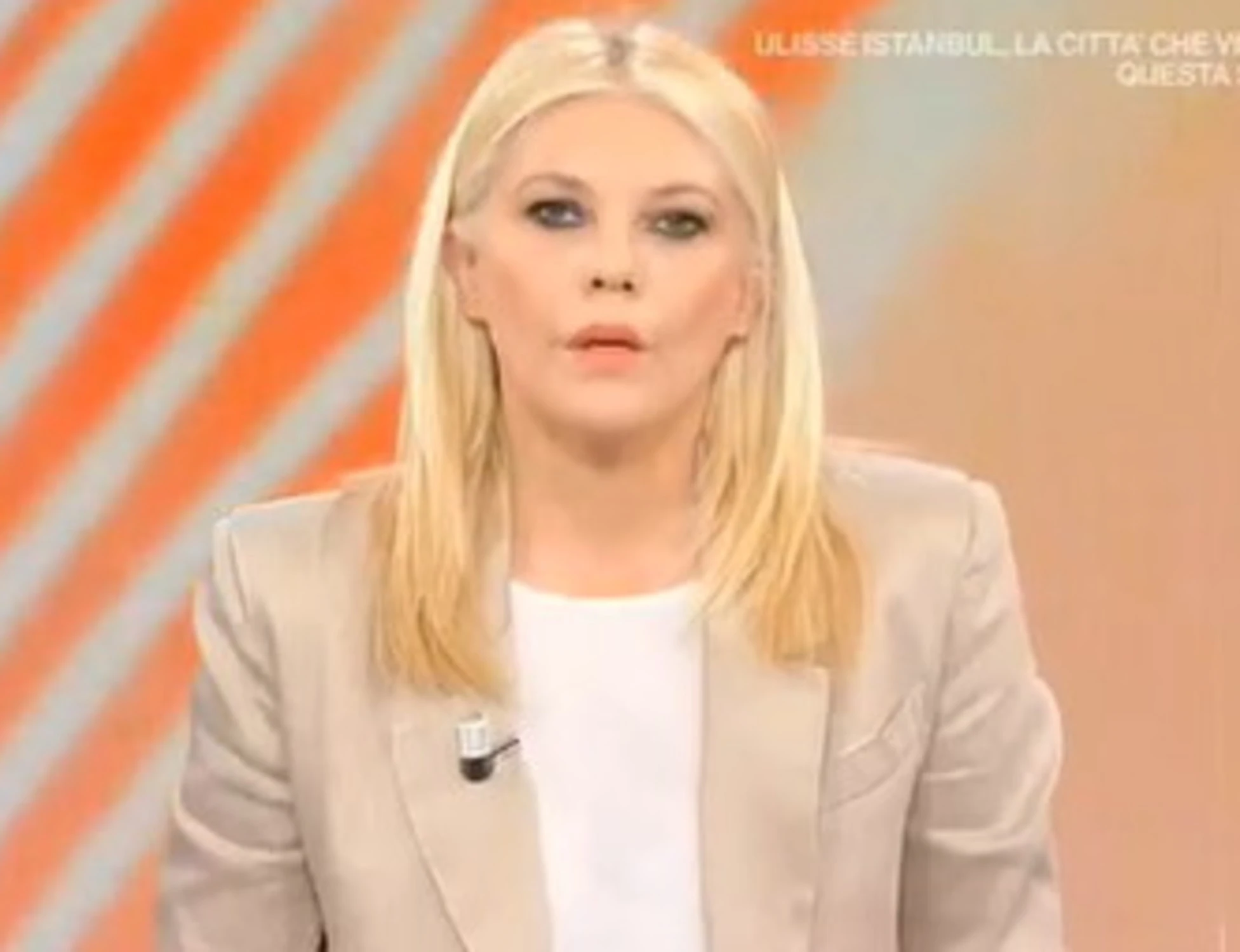 Storie italiane, Eleonora Daniele sotto choc in diretta "E' morto il Papa"
