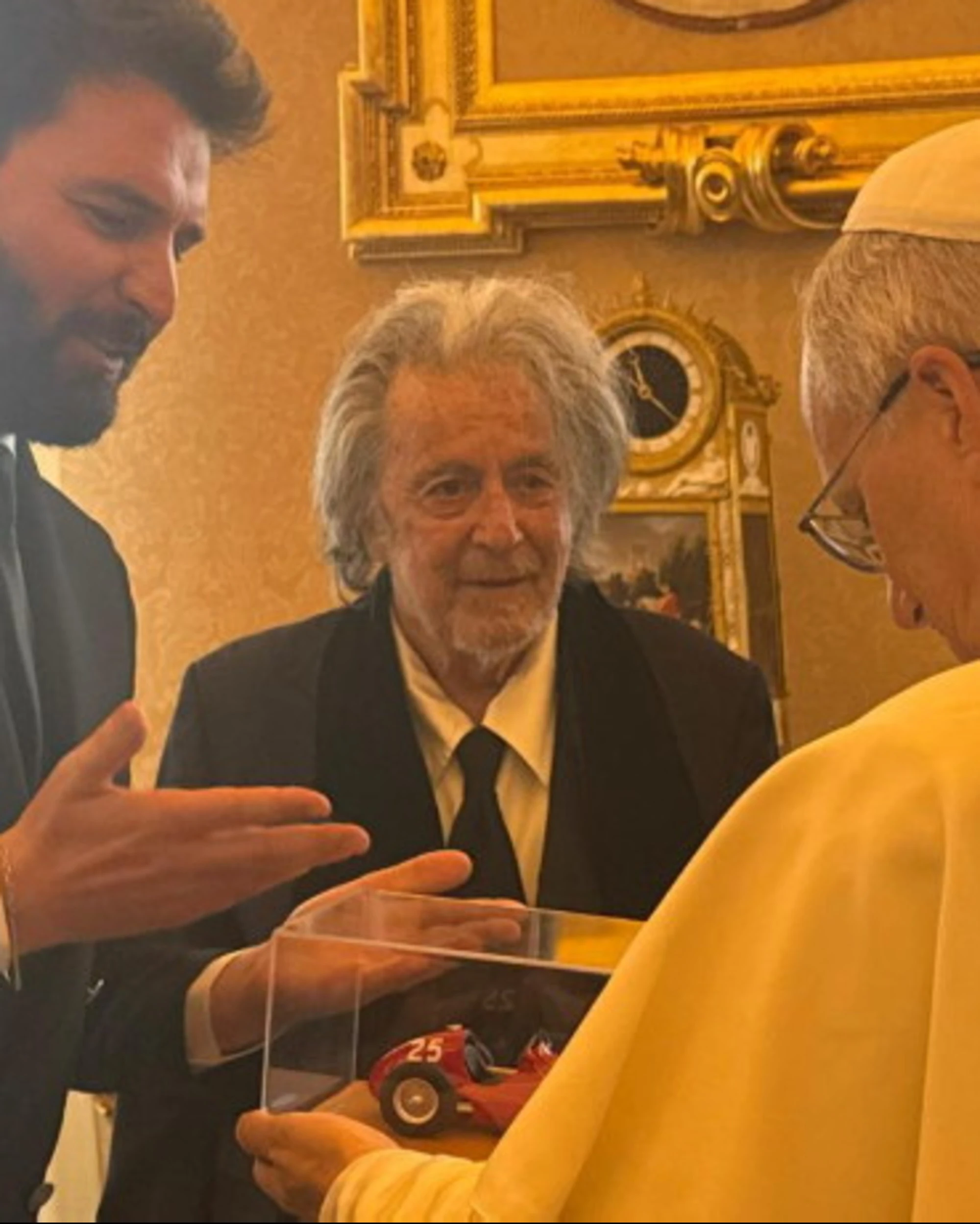 INTELLIGENZA ARTIFICIALE, ANDREA IERVOLINO DAL Papa: UN UNICO APPELLO PER RIMETTERE L’UOMO AL CENTRO DEL FUTURO DIGITALE