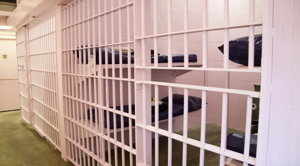 Treviso, tunisino tossicodipendente scatena l'inferno in carcere