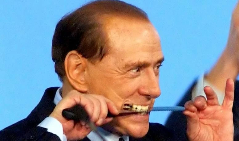Berlusconi candidato per forza: "Solo io posso salvare il Pdl"