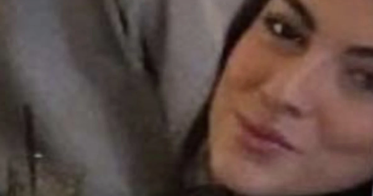 Grande Fratello Vip, Giulia Salemi: “Con chi era al tavolo”, spunta una foto dal passato. Ora si capisce tutto