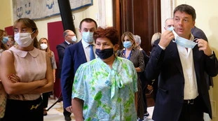 Giuseppe Conte cede a Renzi: Recovery Plan, sparita la governance dal dossier