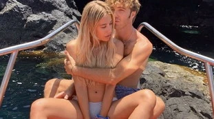 Clizia Incorvaia e Paolo Ciavarro, la foto in costume e la voce: "Prove generali di luna di miele"