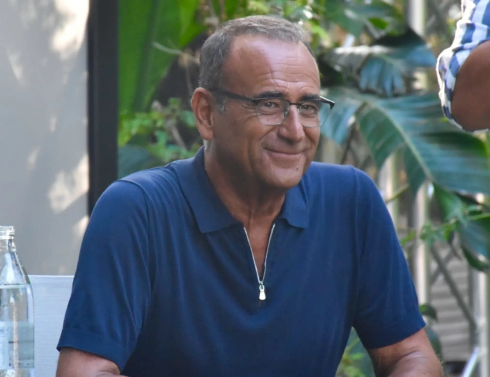 Carlo Conti riceve il Premio Spettacolo del Festival "Orizzonti differenti, Pensieri distinti" 