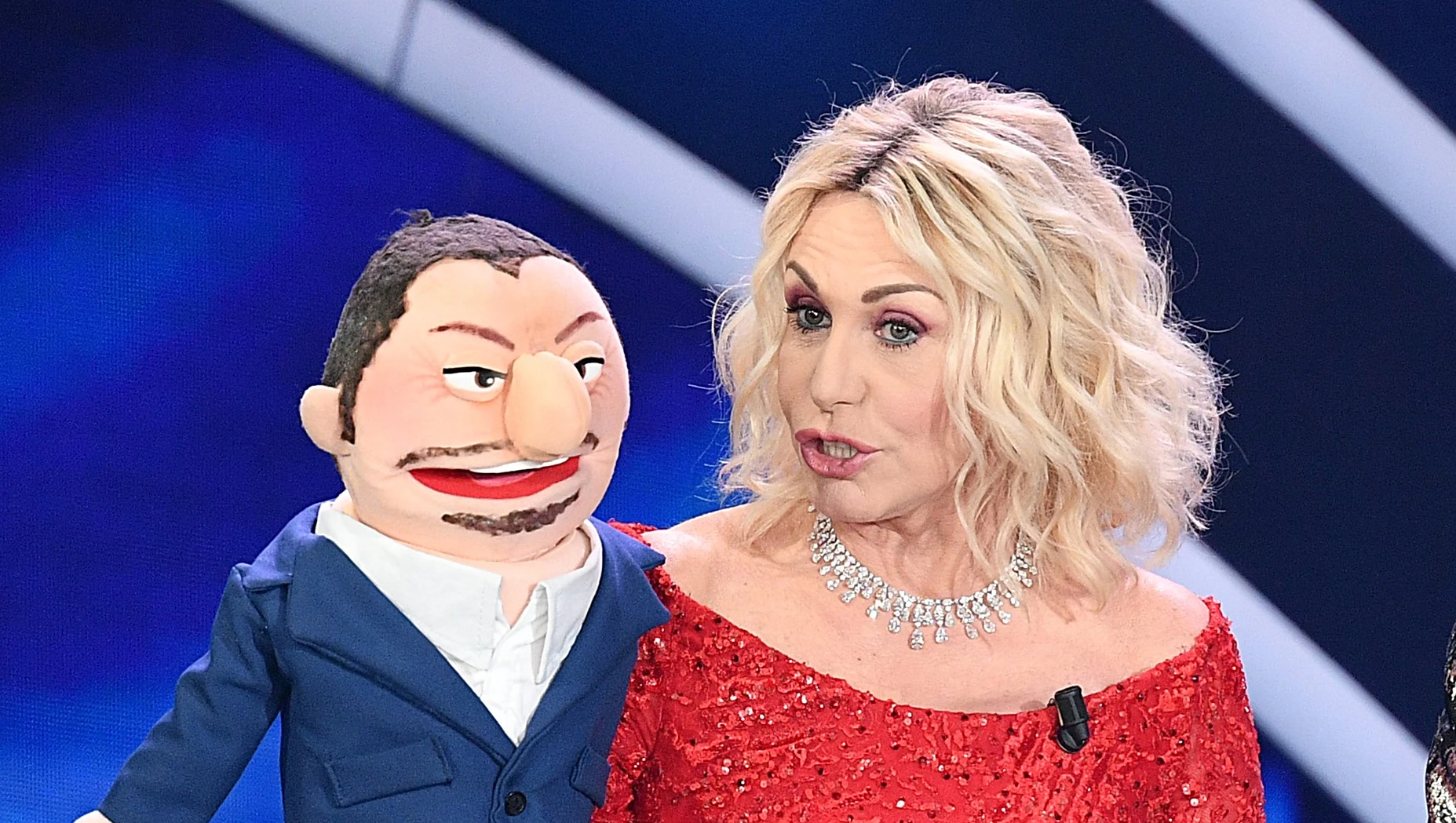 Rai, la rivincita di Antonella Clerici: dopo le lacrime a Sanremo, una pesantissima promozione