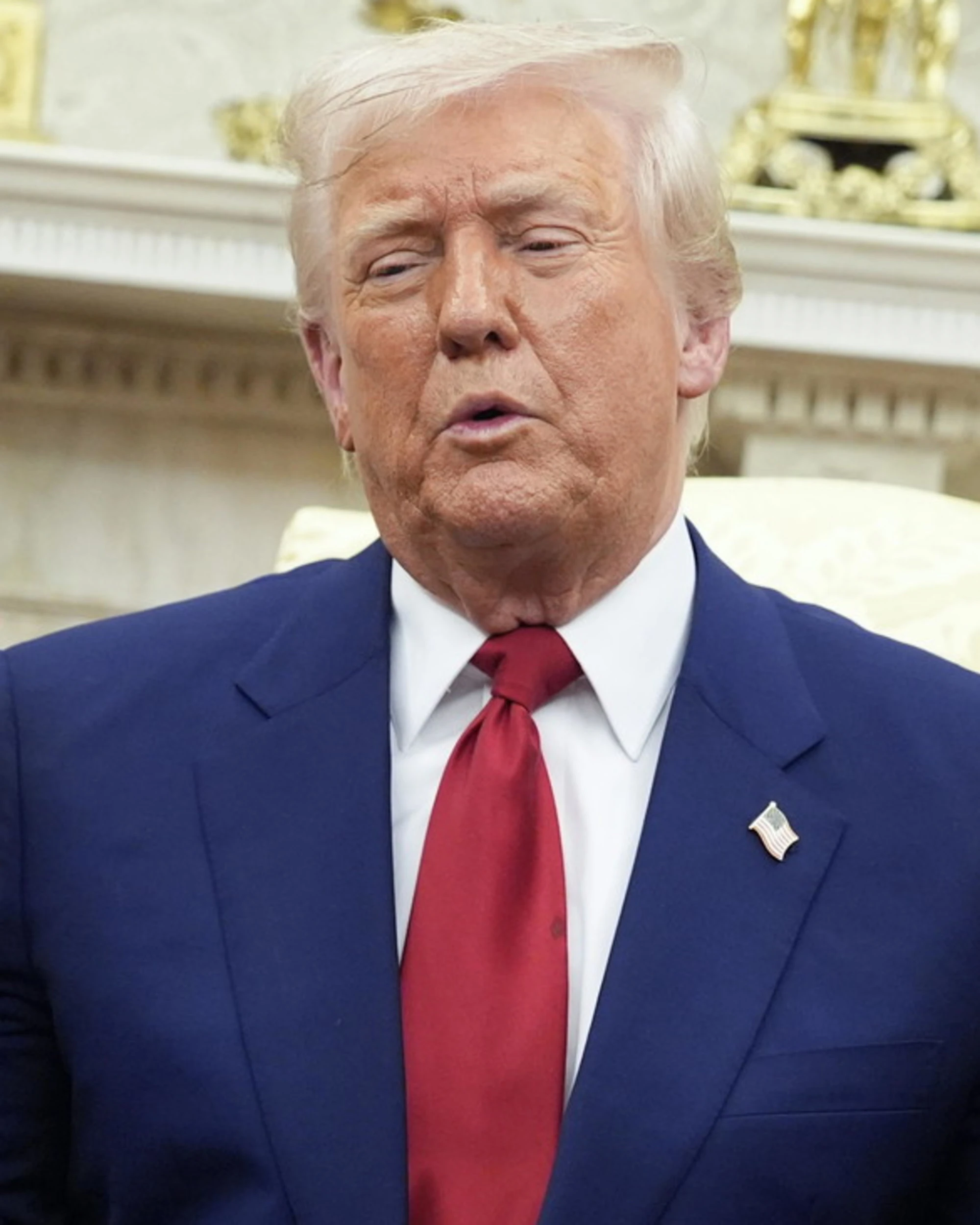 Dazi, dietrofront di Donald Trump: esclusi smartphone, computer e microprocessori