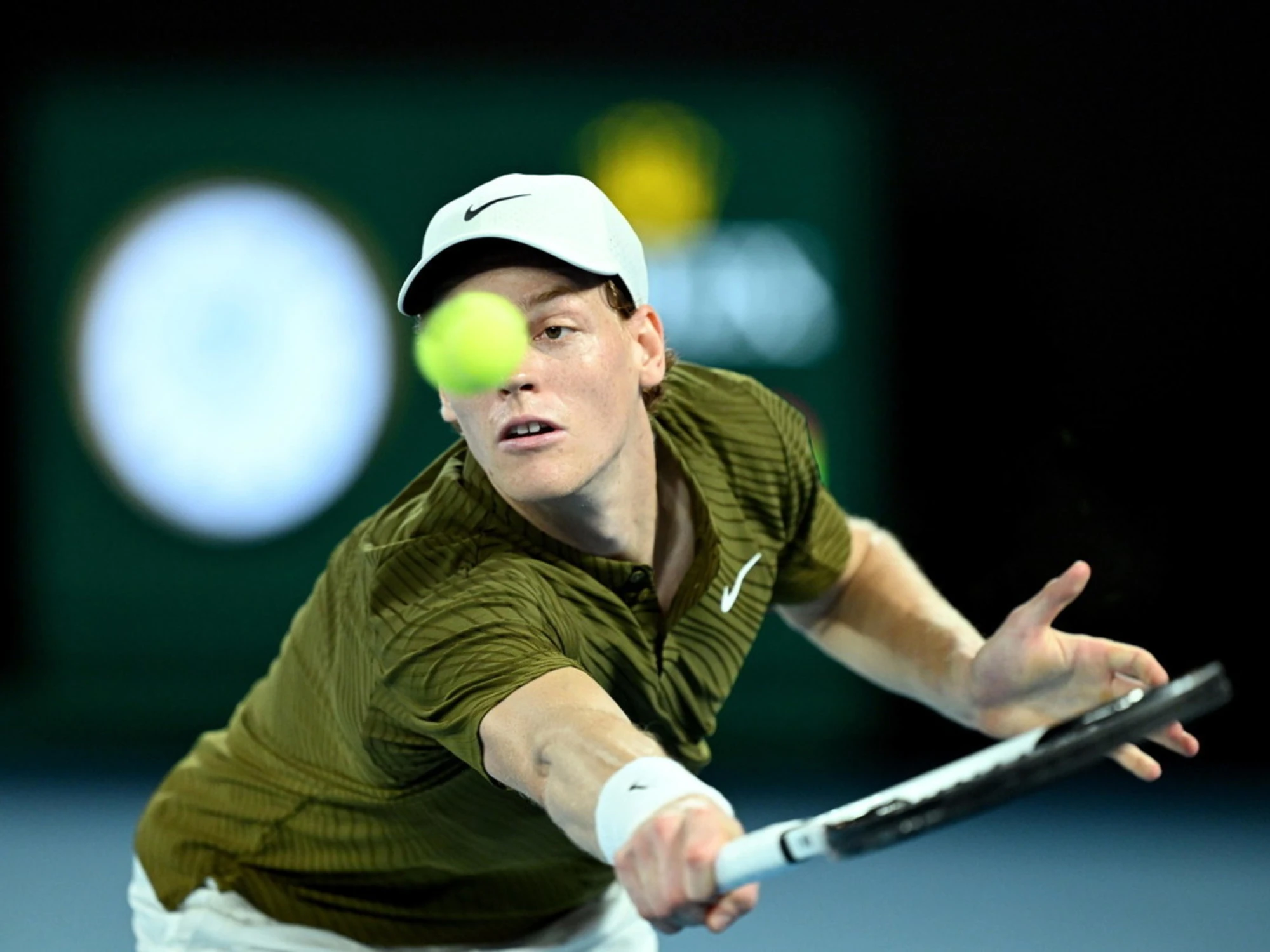 Jannik Sinner, ecco dove vola a tempo record: la scelta che spiega tutto