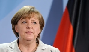 La Cancelliera all'angolo: tutti le chiedono gli eurobond