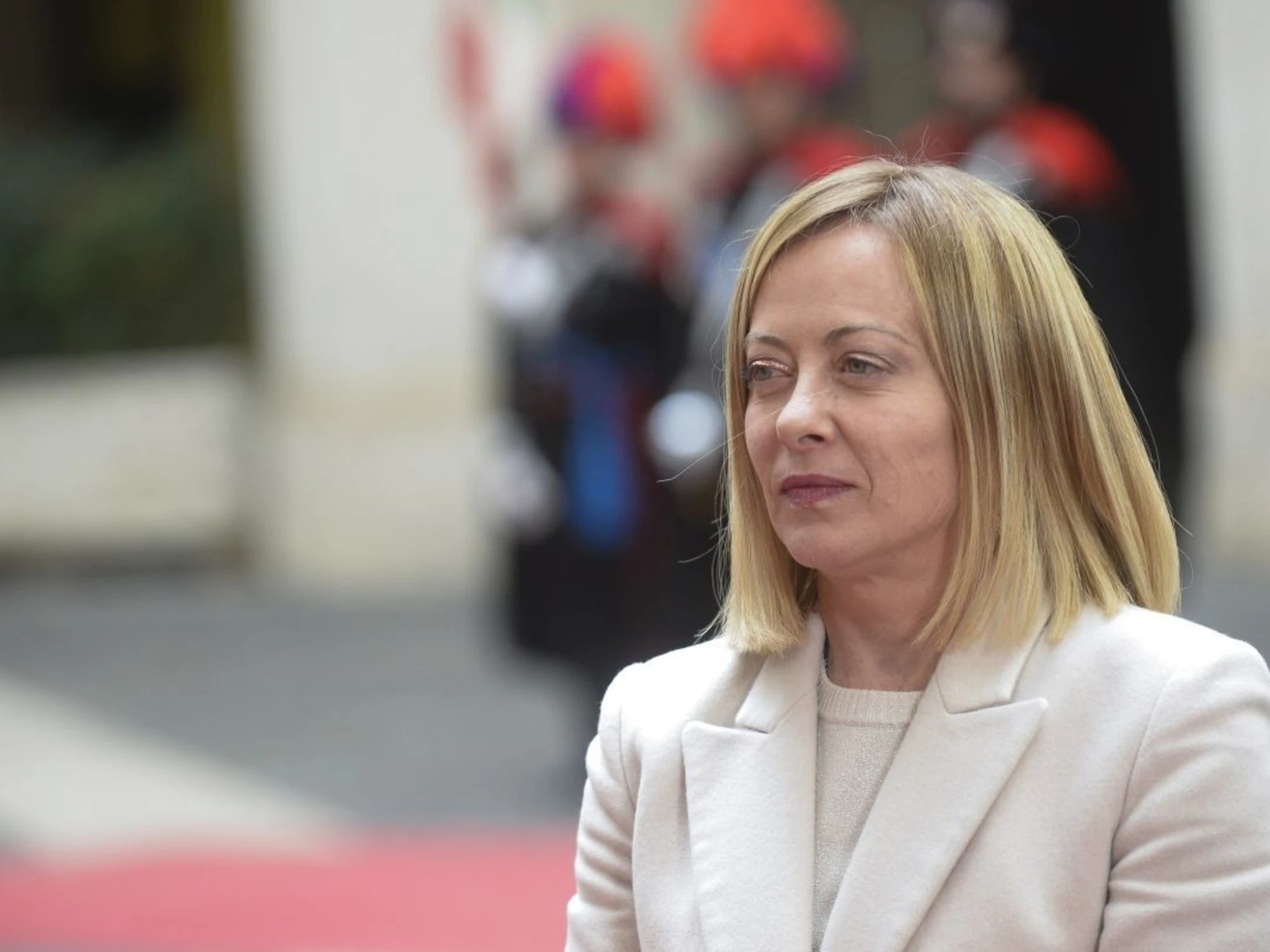 Meloni: "Al Quirinale basta tabù, sì a una figura non di centrosinistra". Siete d'accordo?