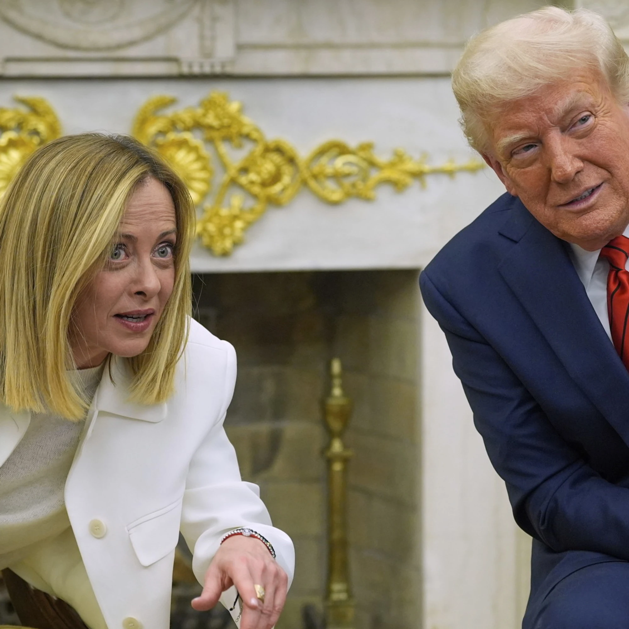 Così quelli che dicevano "Meloni serva di Trump" ora balbettano