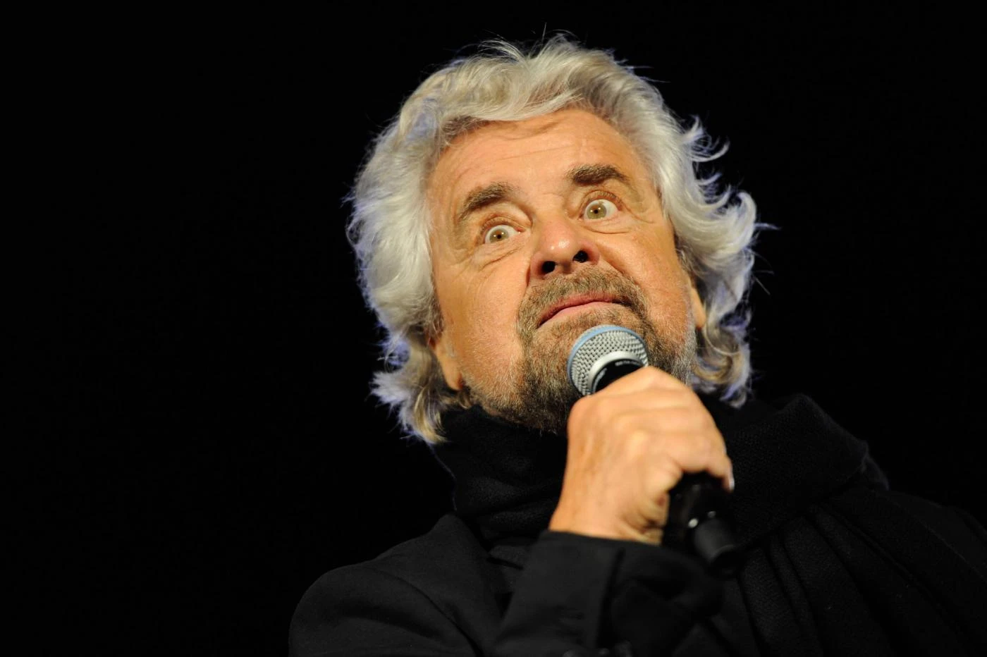 M5s, Paolo Becchi e l'impietoso confronto tra il programma di oggi e quello presentato nel 2013