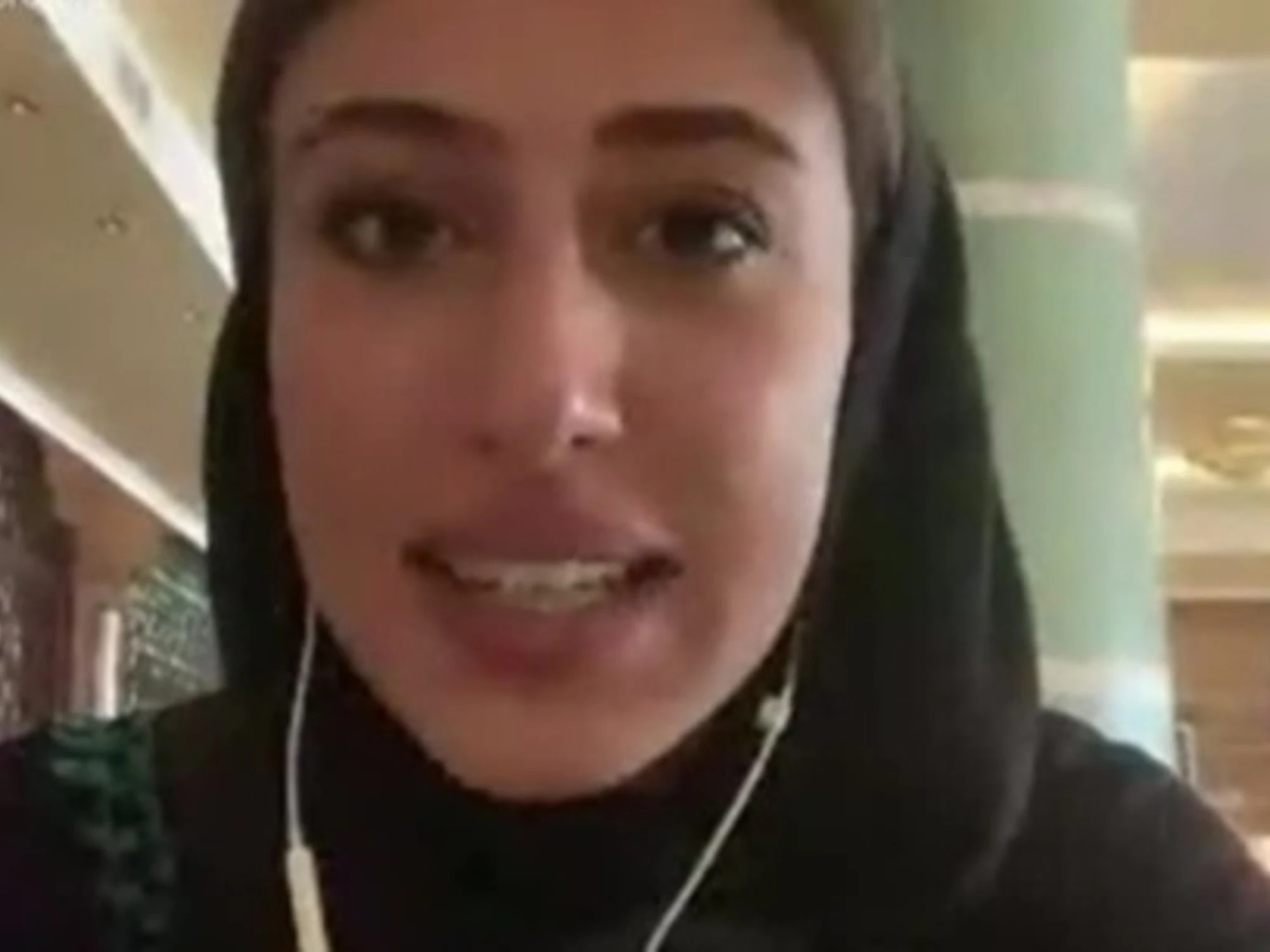 Iran, "per quello servono le bombe Usa". Cosa sa Cecilia Sala