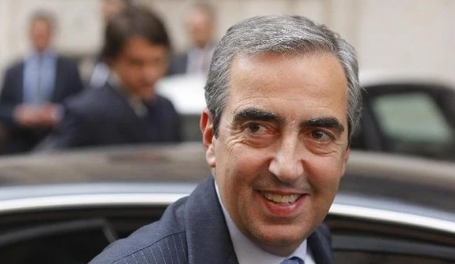 Selvaggia Lucarelli a Silvio: è Gasparri la tua fidanzata ideale