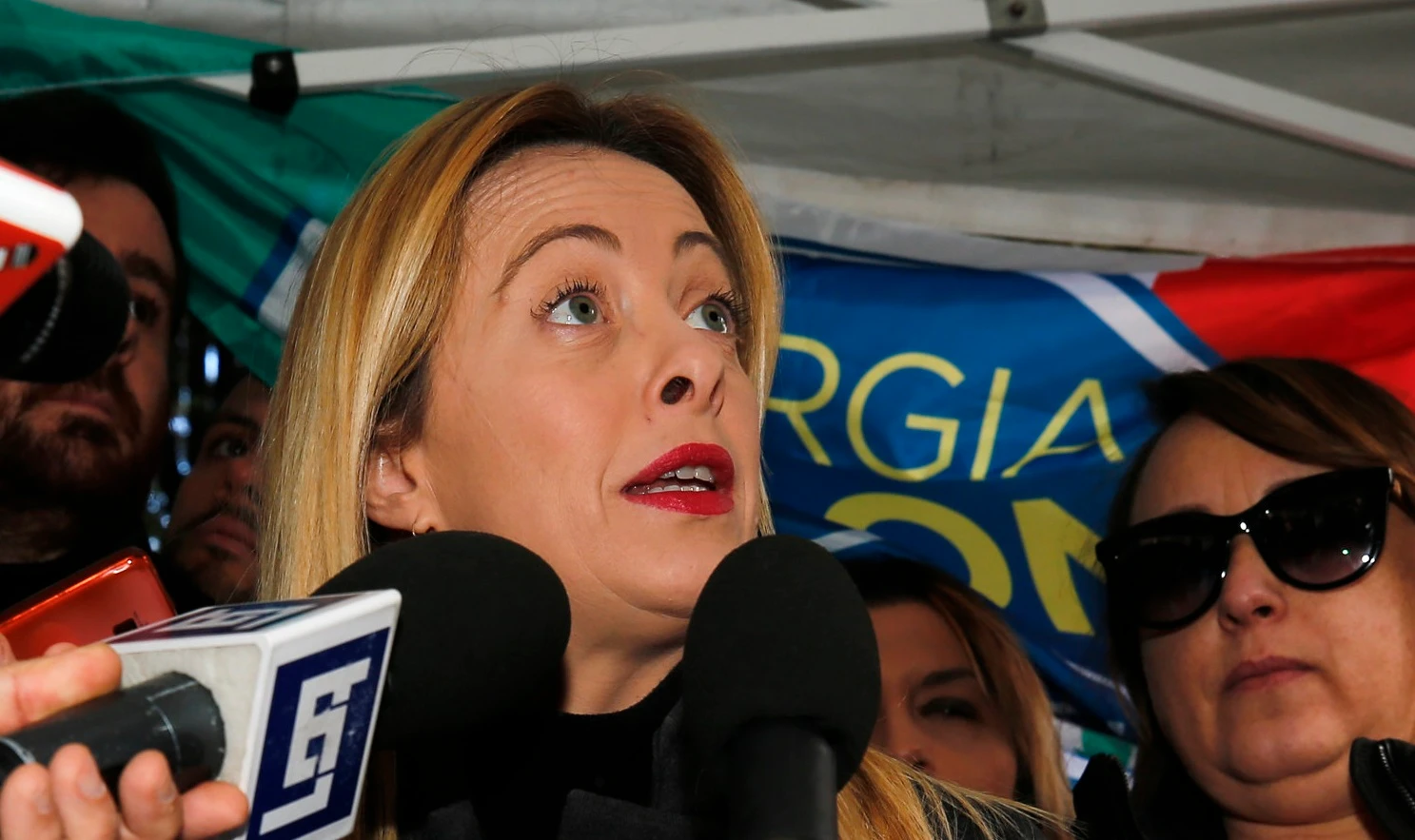 Giorgia Meloni, il messaggio a Matteo Salvini: "Non può pretendere la presidenza del Senato e di fare il premier"