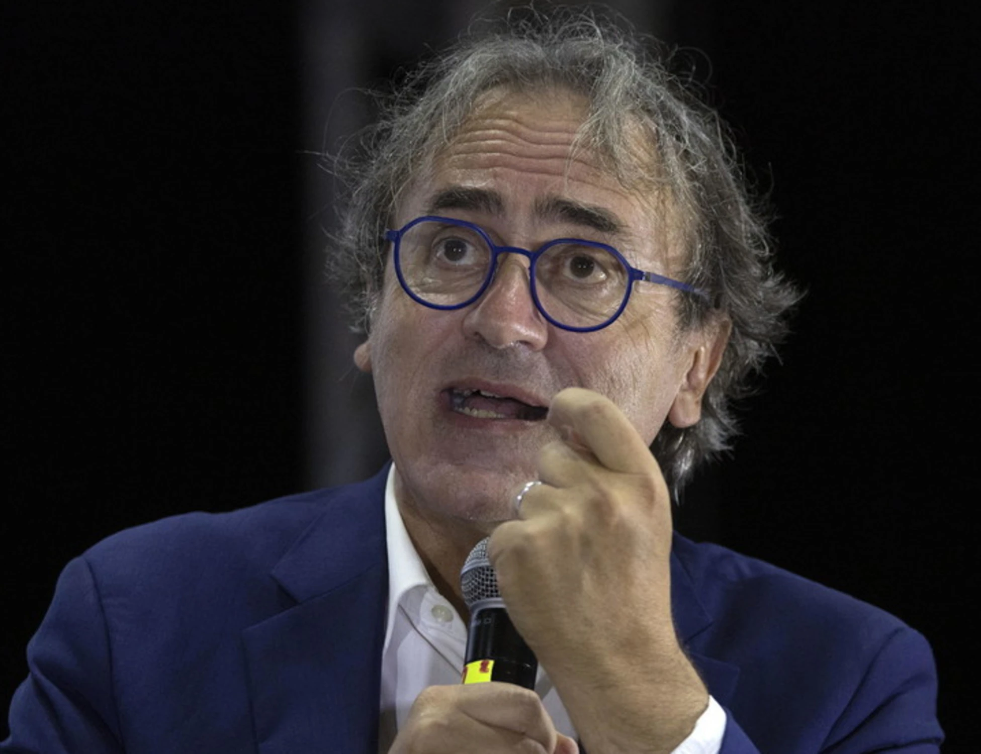 Bollo auto, la mossa di Meloni fa impazzire Angelo Bonelli: "Cetto La Qualunque"