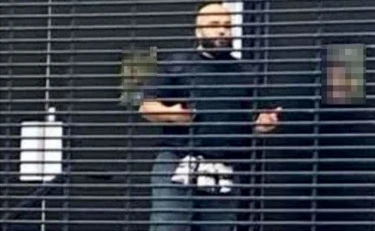 https://media.liberoquotidiano.it/ZfzwDlfeYL8P4HBYIYySJmtF855DRVaNF47El8me9m0/width:800/quality:90/aW1hZ2VzLzIwMjUvMTAvMDMvMDk1NjM5MDk5LTMyYjRkNzVkLWNjMTEtNDIyYy04ZjBmLTdjYTU5NmVmYWE3Zi5qcGc.webp