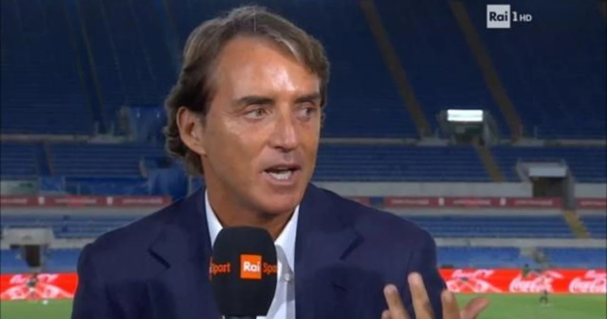 Roberto Mancini, Dagospia: più passano gli anni più calano le rughe, una foto clamorosa