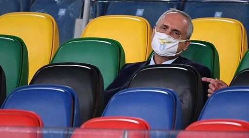 Lazio, la furia cieca di Claudio Lotito: voci su un ritiro extra-large, scontro nella squadra