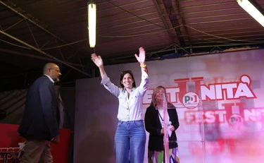 La salamella va di traverso al Pd: Festa dell'Unità in crisi di ricavi