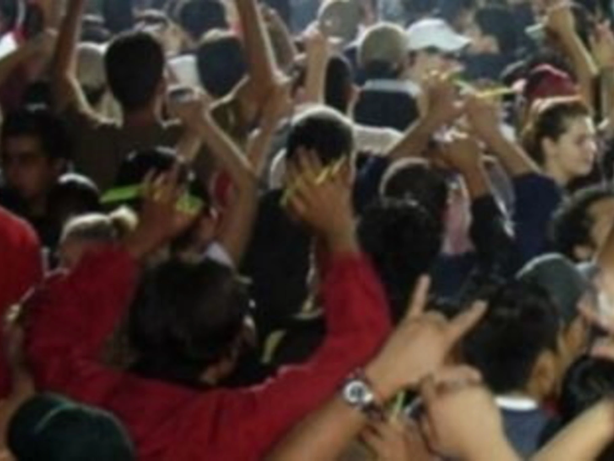 Rave party a Serravalle a Po: mille abusivi da oltre 24 ore nell'area Unesco: interviene la polizia