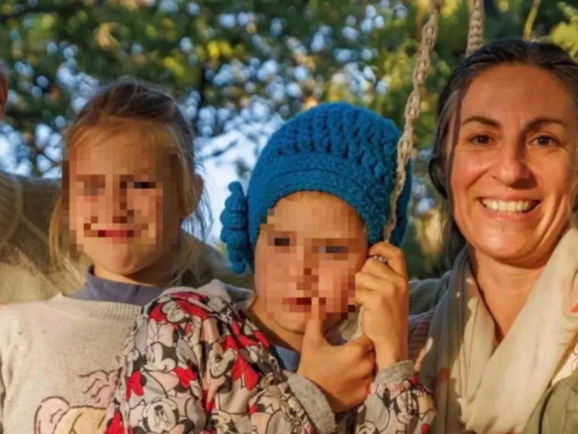 Famiglia nel bosco, il sopralluogo del padre: stravolto il quadro