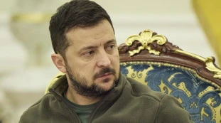 Cremlino, il colloquio segreto: come vogliono "piegare" Zelensky