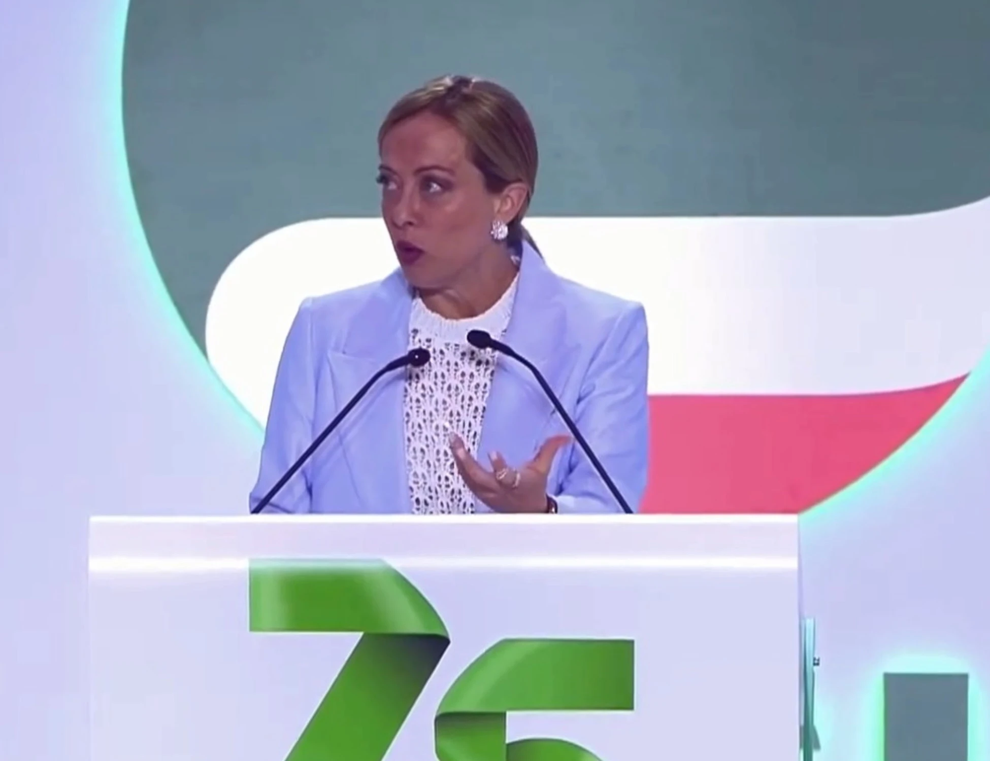 Giorgia Meloni, l'orgoglio del premier: "Mille giorni, un milione di posti"
