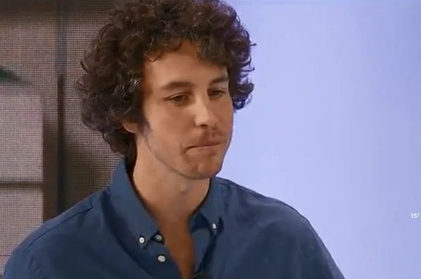 Sardine, Mattia Santori in imbarazzo. La Merlino: "Che rapporti hai con Romano Prodi?"