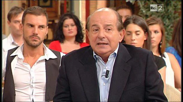 Giancarlo Magalli, Novella 2000 lo inserisce nella lista dei superdotati vip: "Bassino, ma..."