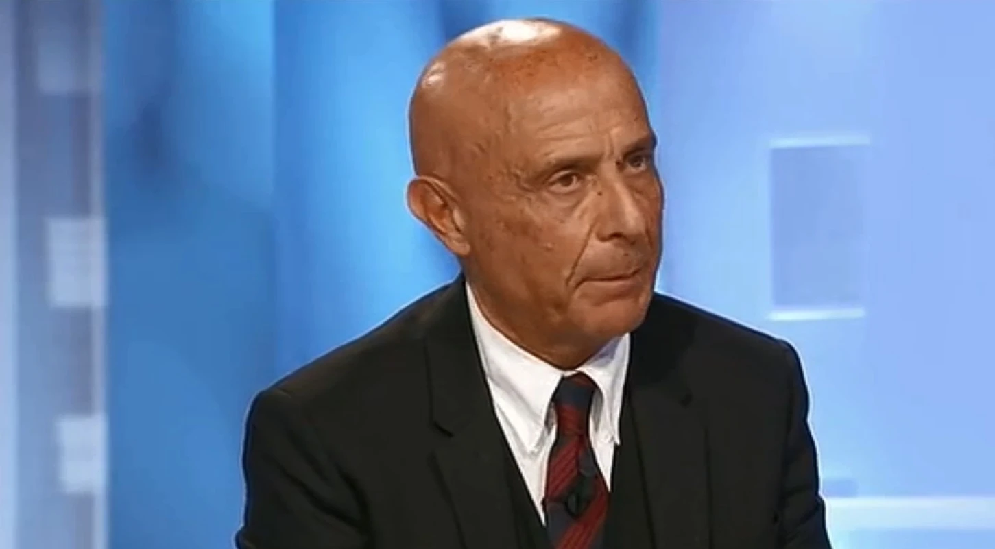 Marco Minniti a L'aria che tira, sciacallata contro Matteo Salvini sulla bimba ferita a Napoli