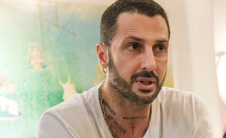 Fabrizio Corona, la bomba di Roberto Alessi: "Quanto paga di affitto all'anno", cifra-choc