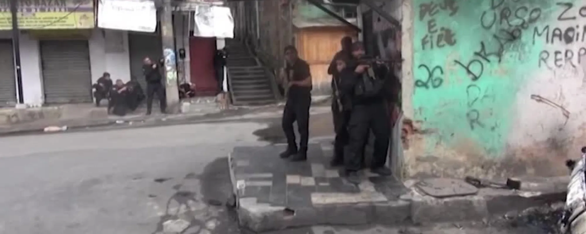 Raid e spari contro i narcos a Rio: oltre 60 morti