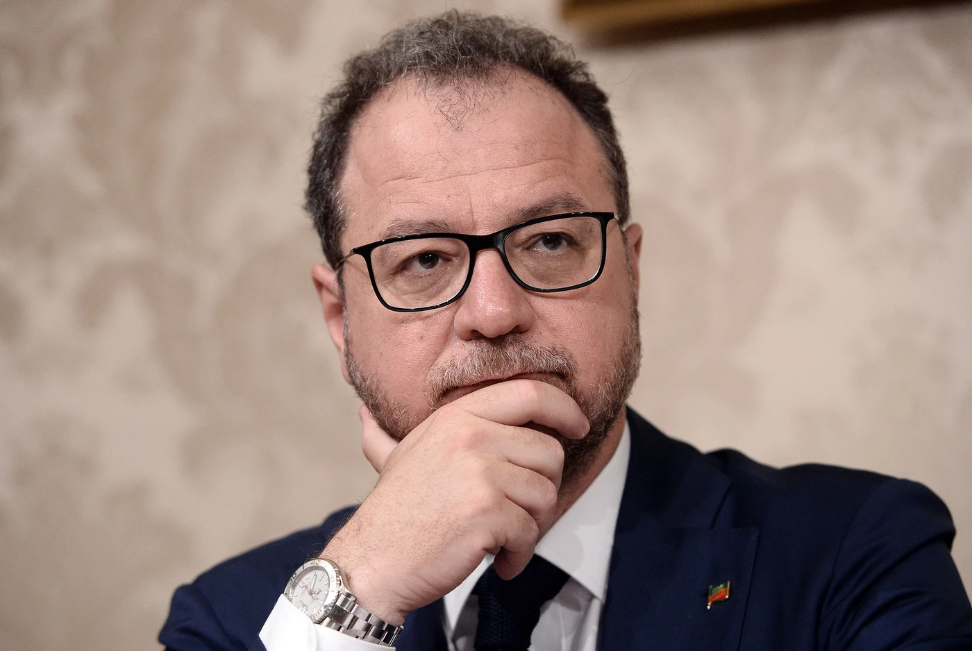 Giorgio Mulè contro Giovanni Toti: "Come vuole fare il capo". Così pensa di derubare Berlusconi