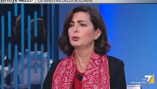 Otto e mezzo, Laura Boldrini contro Alessandro Sallusti: "Qualcuno deve prendersi cura di lui"
