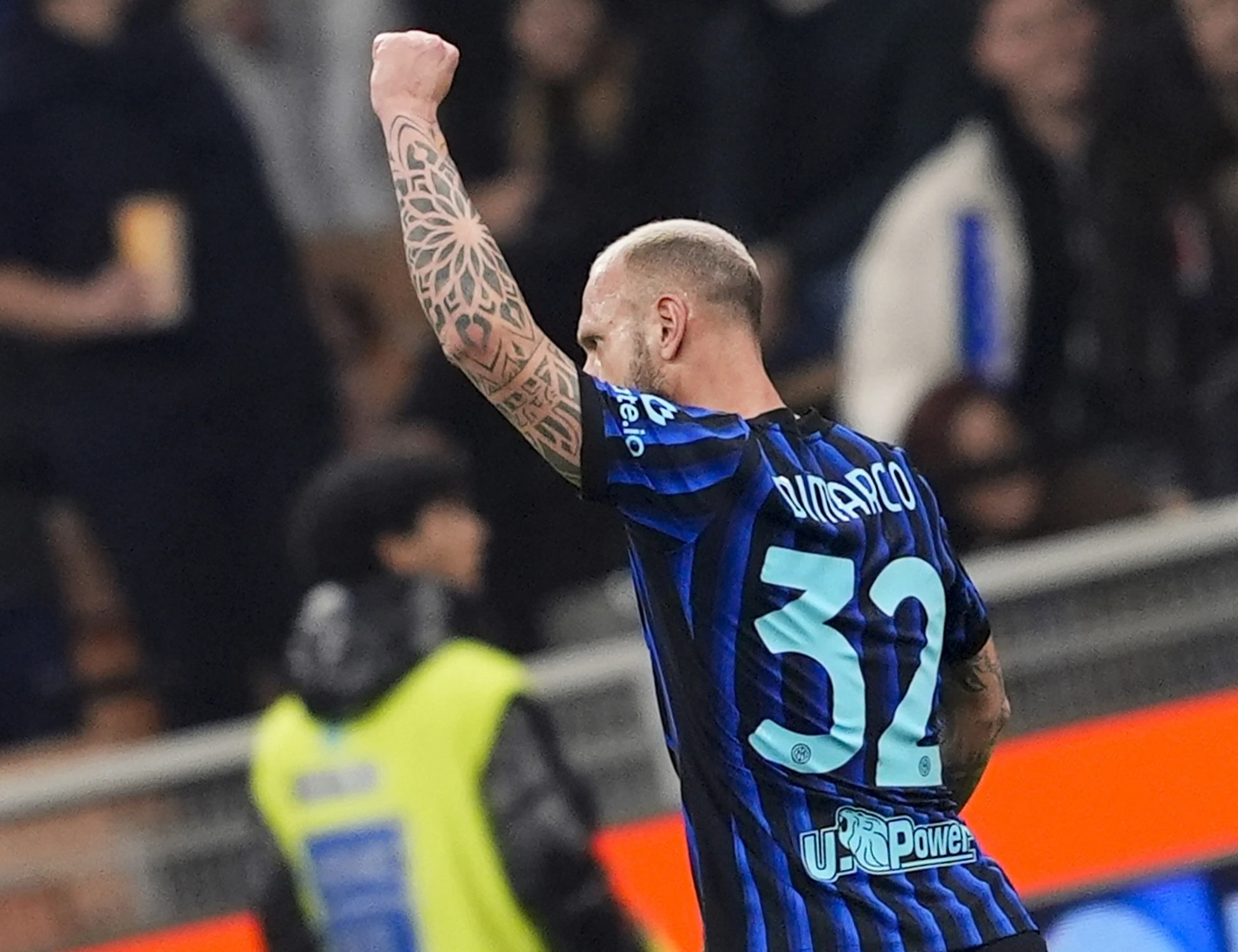 Inter, Genoa sconfitto a San Siro 2 a 0: lo scudetto si avvicina