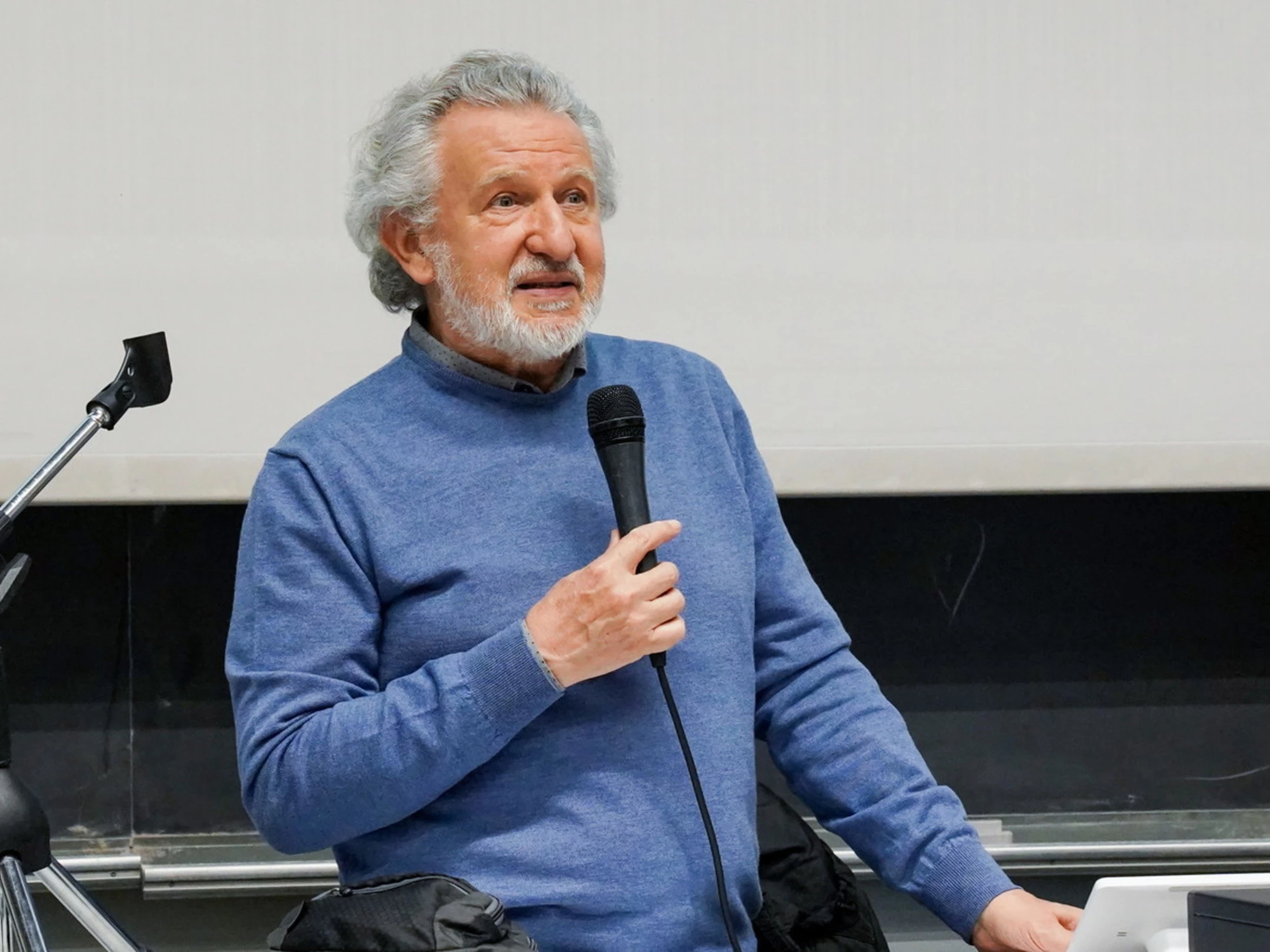 Odifreddi su Kirk, ira di Giorgia Meloni: "Tesi pericolose e impresentabili"